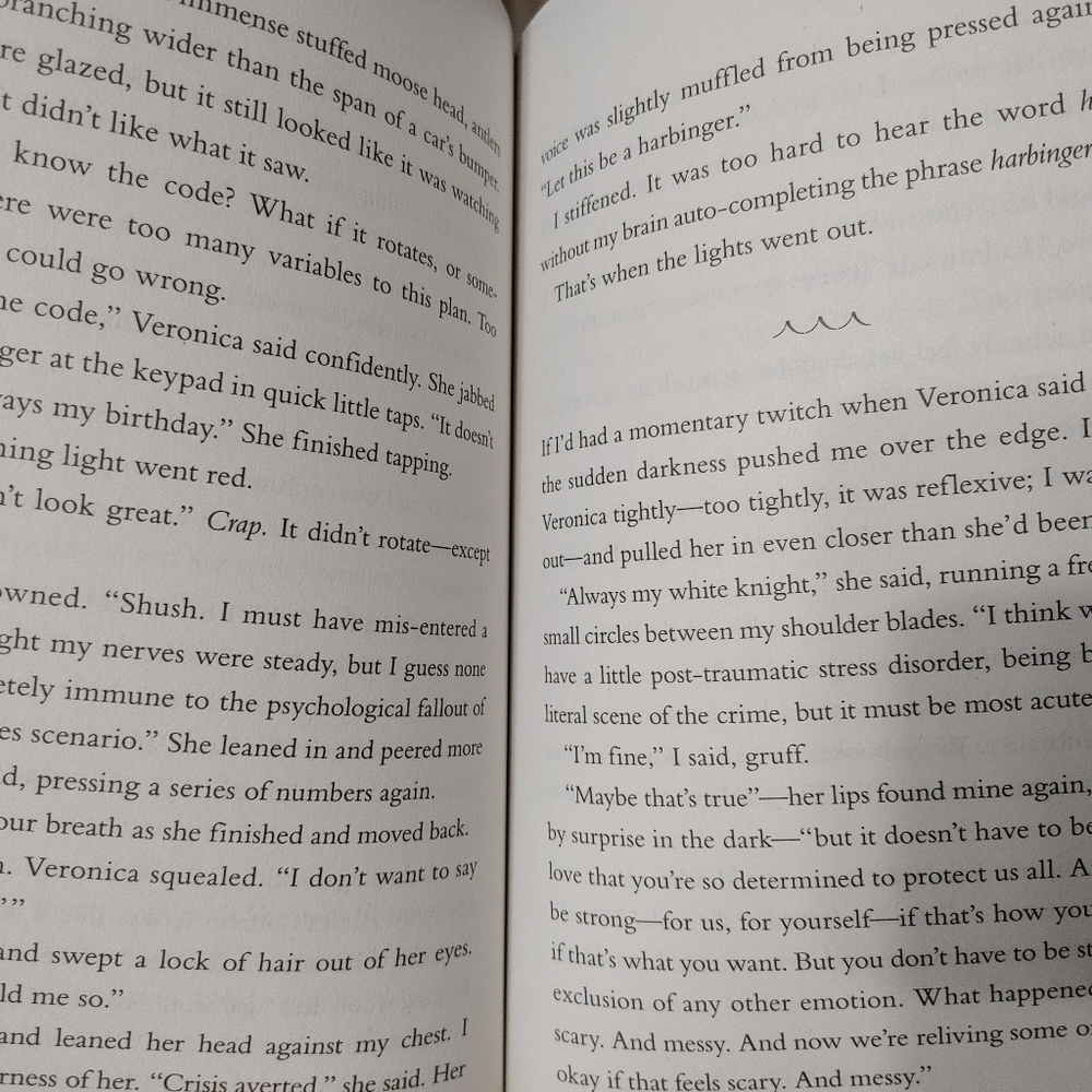 NEW "RIVERDALE" NOVEL-PERFECT - Picture 2 of 5